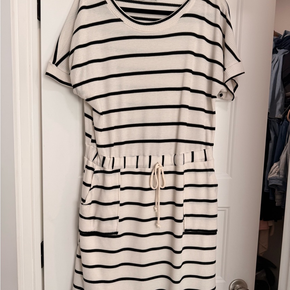 Striped Drawstring Midi Dress - Black & White